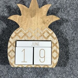 Office Envy Wooden Pineapple Perpetual Calendar Gold White Geometric Desk Decor